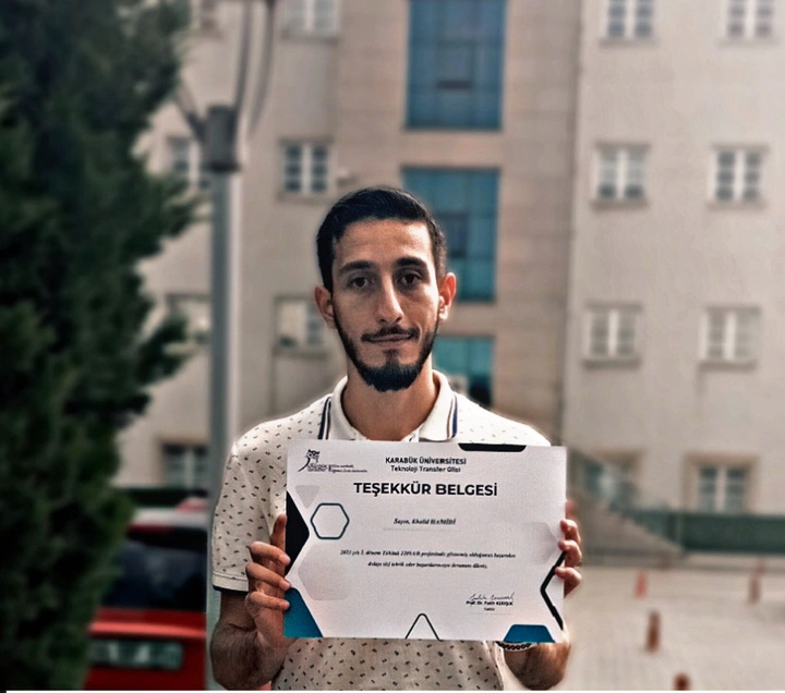 تكريم  من رئيس جامعة كارابوك